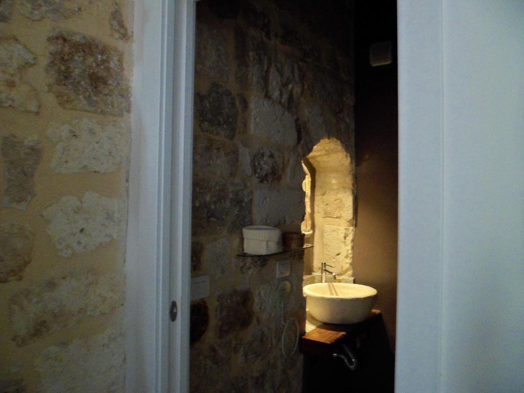Le Nicchie Otel Bari Oda fotoğraf
